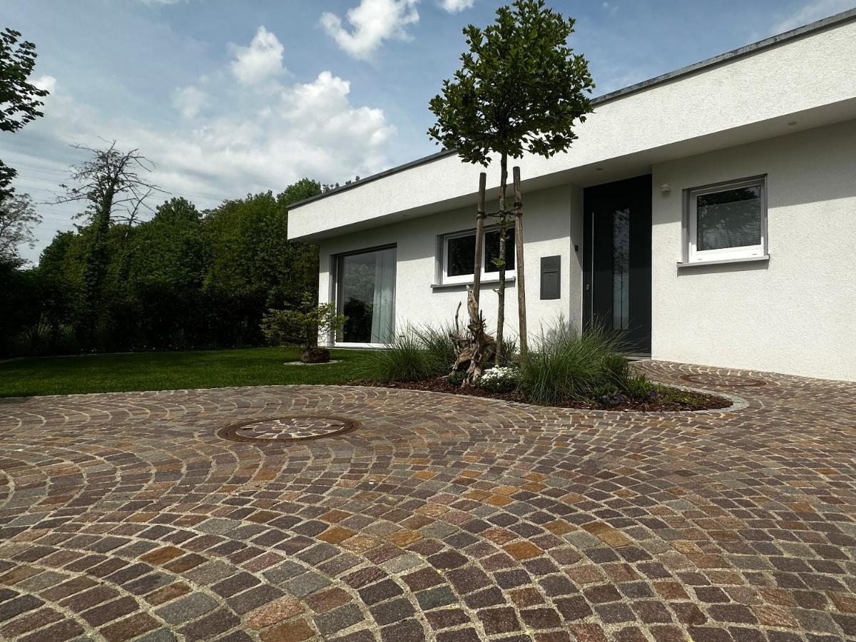 Moderne Ferienwohnung Rhenum mit Wallbox Waldshut-Tiengen Exterior foto